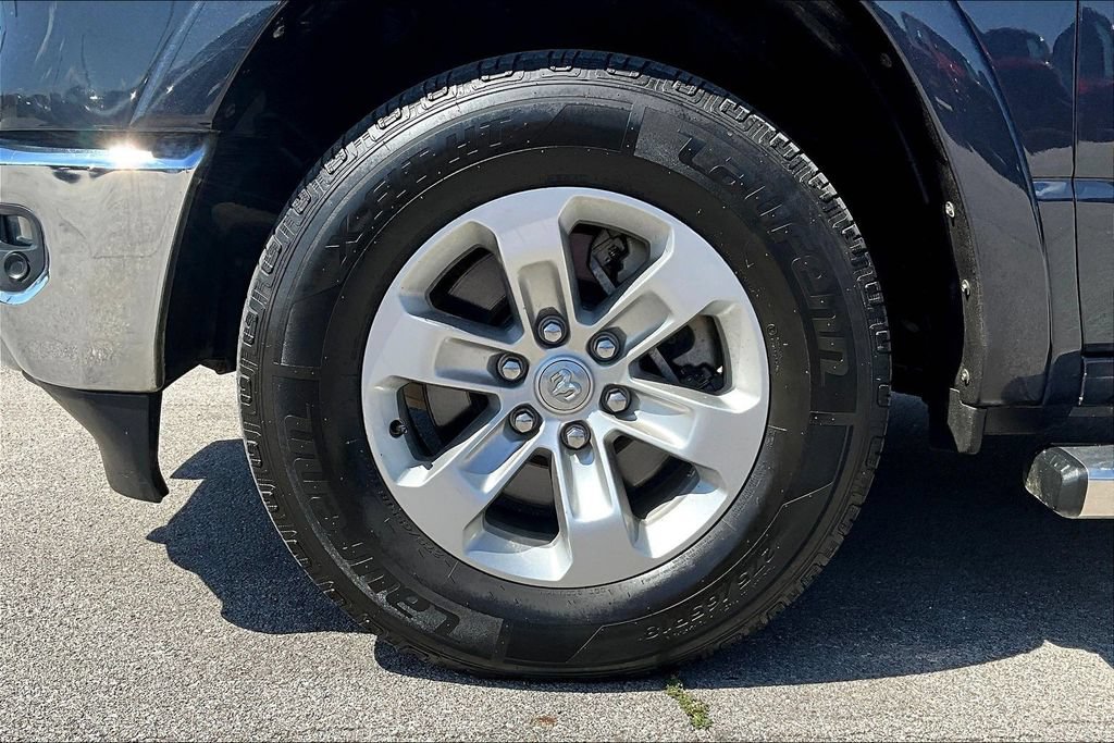 Used 2019 RAM 1500 Laramie AWD/4WD image 8