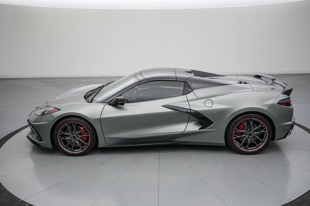 Used 2022 Chevrolet Corvette Stingray Premium Conv w/ Z51 Performance Package RWD image 9