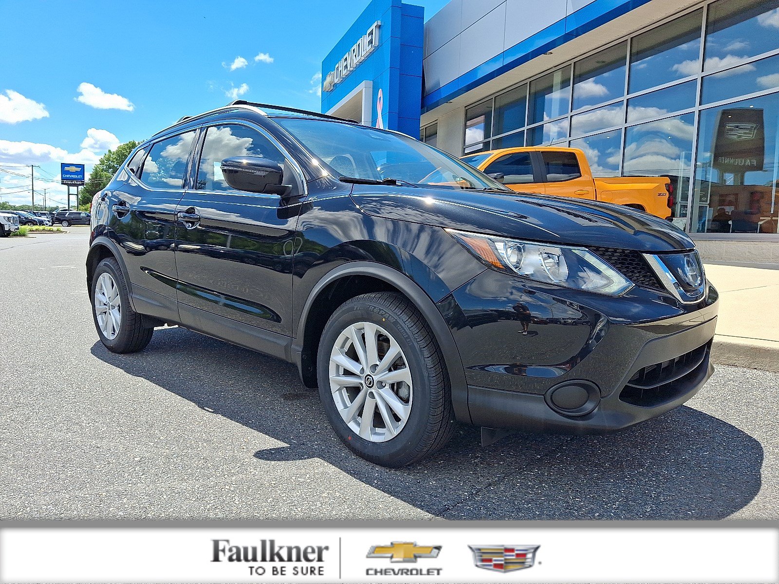 Used 2019 Nissan Rogue Sport SV AWD/4WD image 1