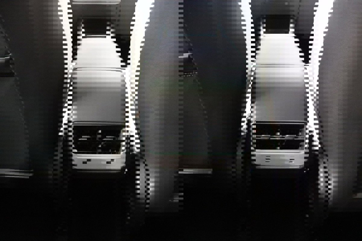 Used 2020 Tesla Model 3 Performance image 43