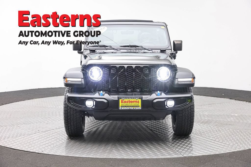 Used 2023 Jeep Wrangler Unlimited w/ Sun & Screen Package AWD/4WD image 4