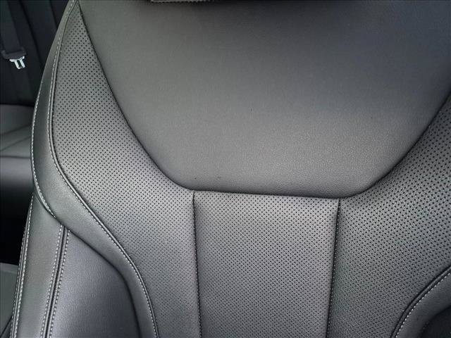 Used 2022 BMW 330i Sedan w/ Driving Assistance Package RWD image 14