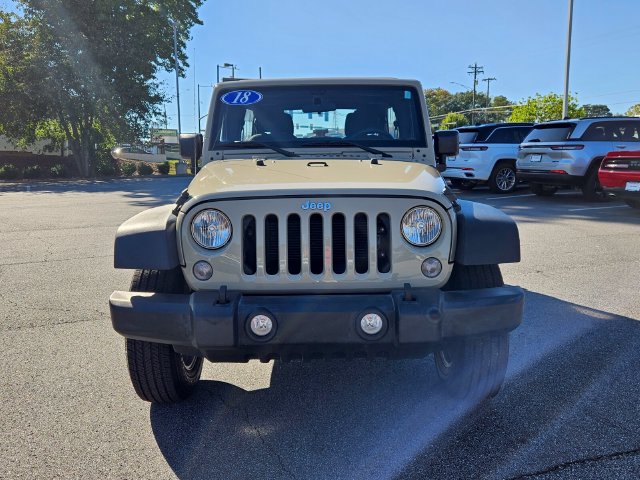 Used 2018 Jeep Wrangler Unlimited Sport w/ Connectivity Group AWD/4WD image 2