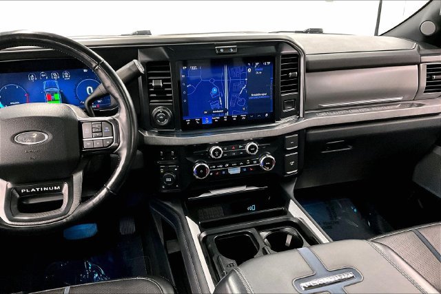 Used 2025 Ford F250 Platinum AWD/4WD image 7