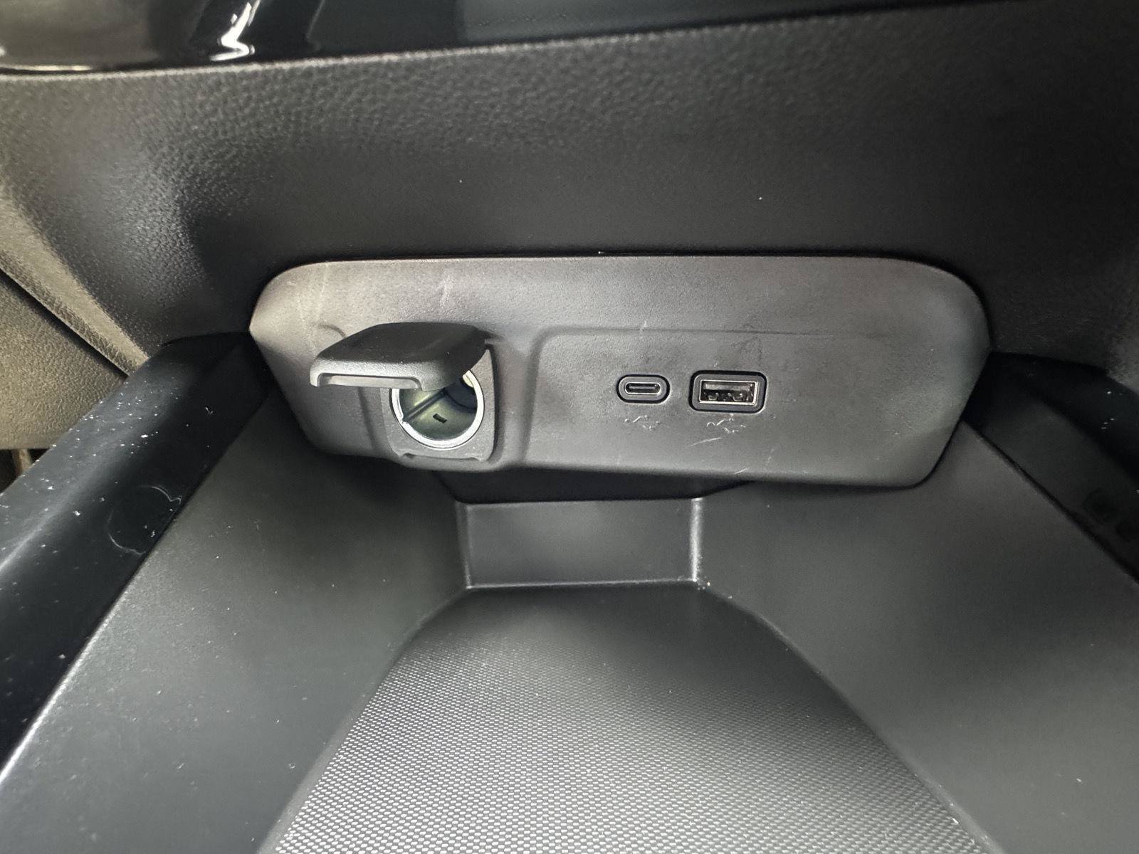 Used 2026 Chevrolet Trax LT w/ Driver Confidence Package FWD image 24