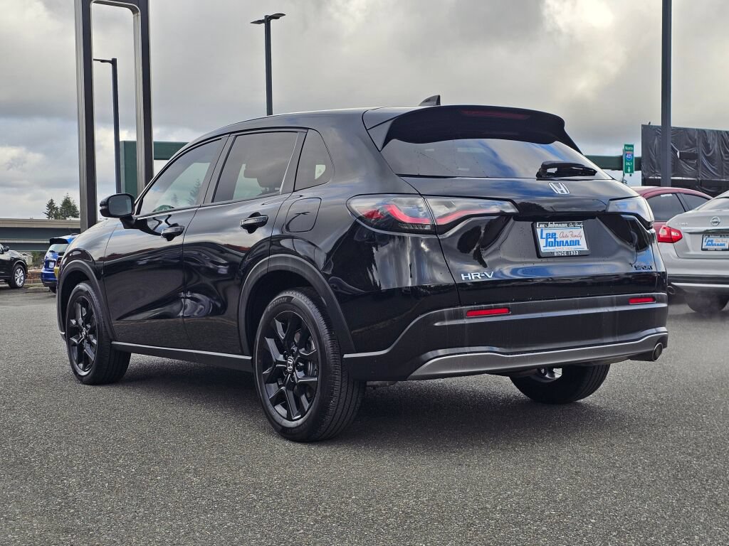 Used 2023 Honda HR-V Sport image 7