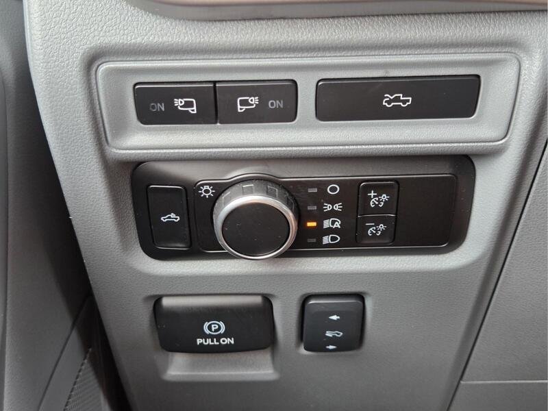Used 2023 Ford F150 Lightning XLT AWD/4WD image 30