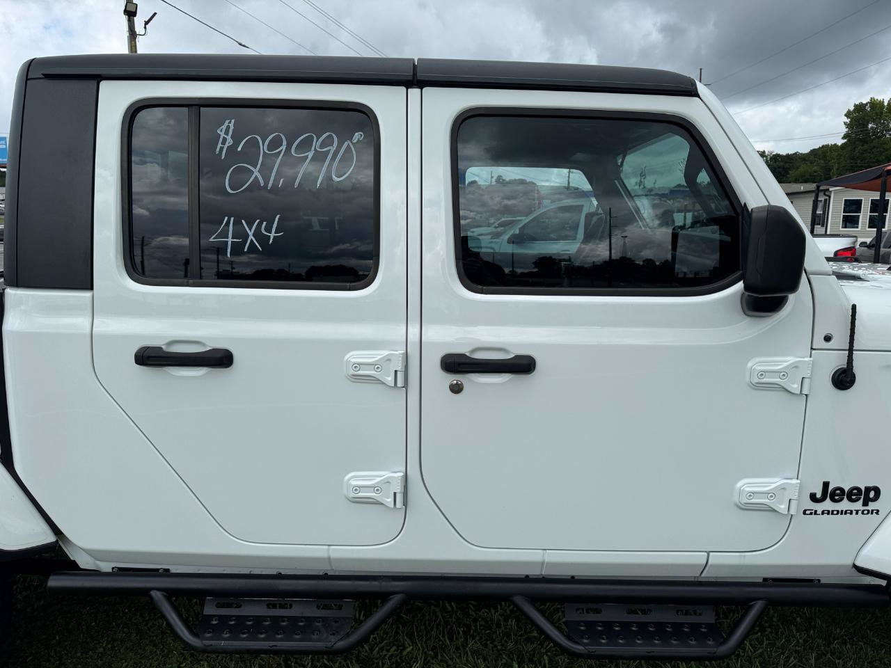 Used 2021 Jeep Gladiator Sport AWD/4WD image 14