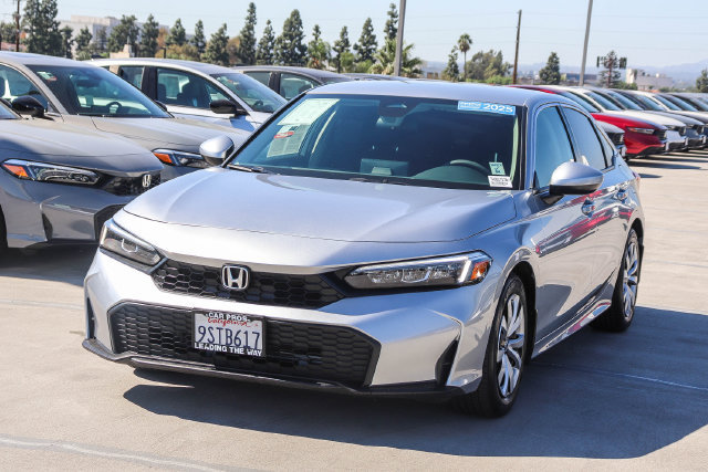 Used 2025 Honda Civic LX image 4