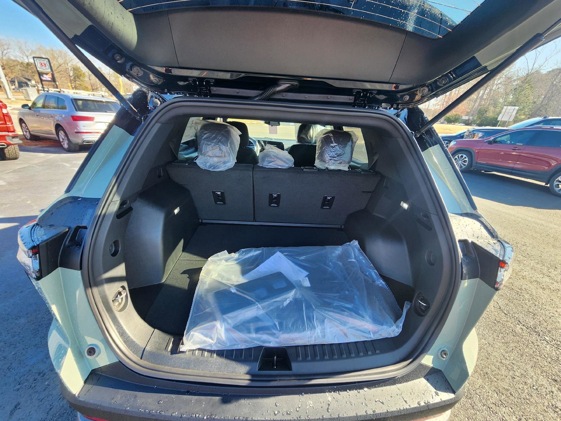 New 2026 Chevrolet Equinox LT image 9