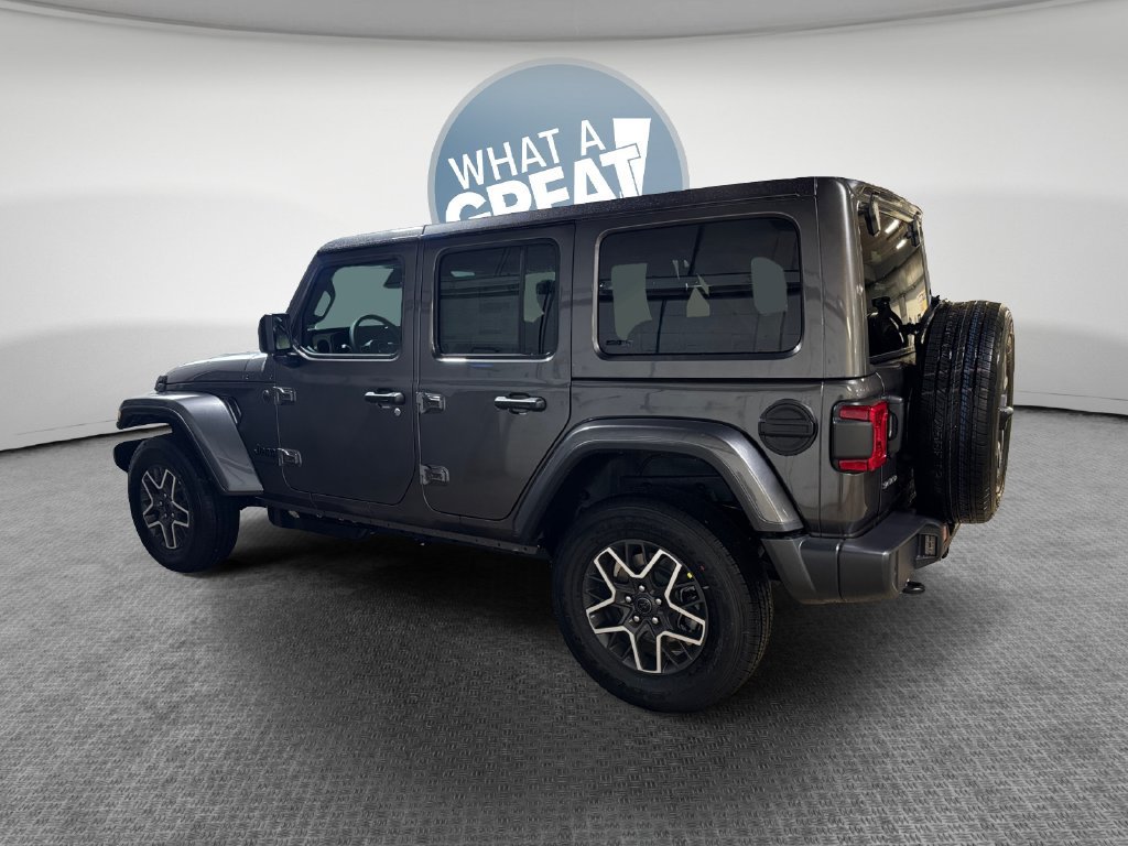 New 2026 Jeep Wrangler Unlimited Sahara w/ Safety Group AWD/4WD image 6
