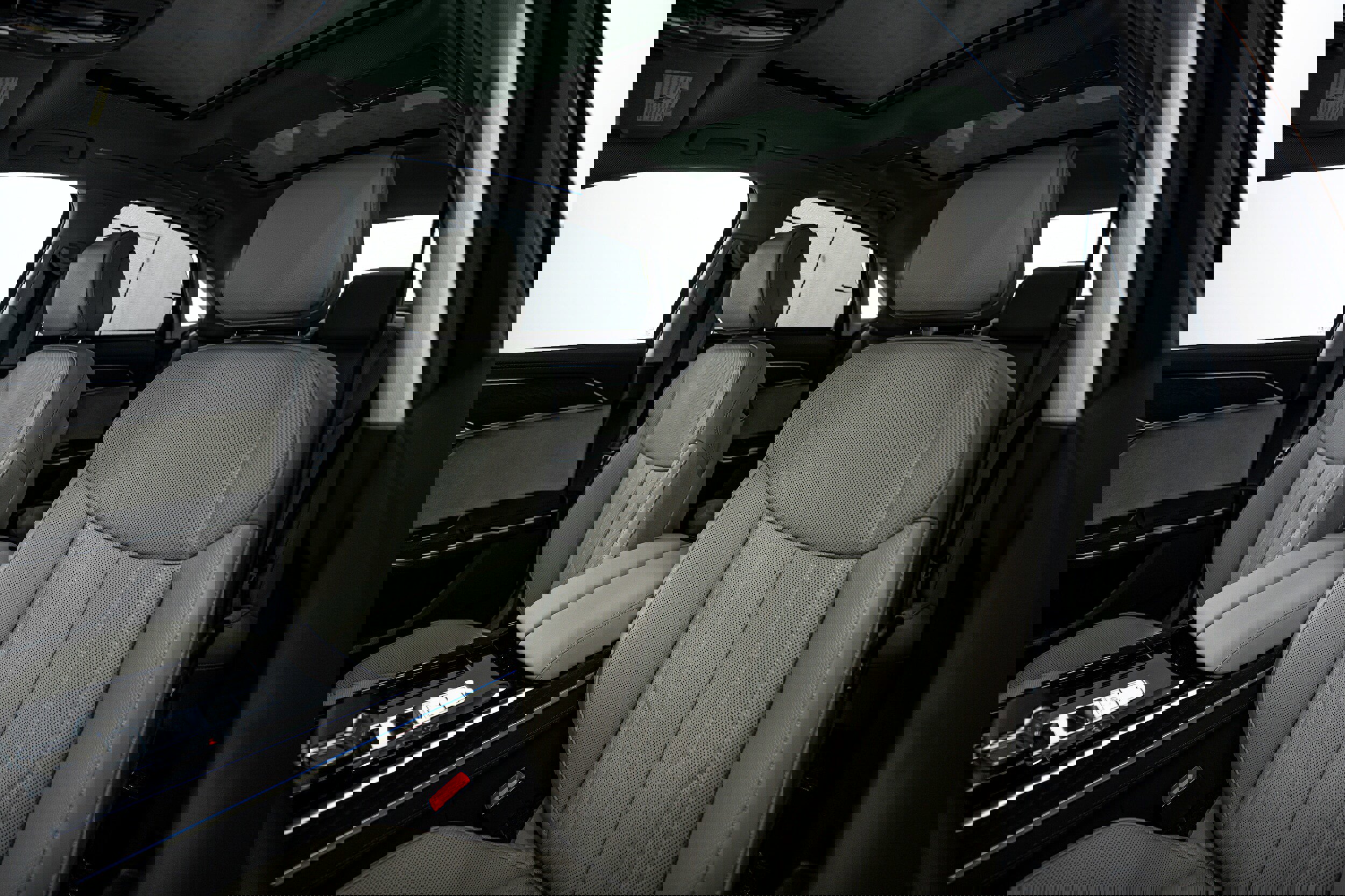 New 2025 Audi A8 L 3.0T image 18