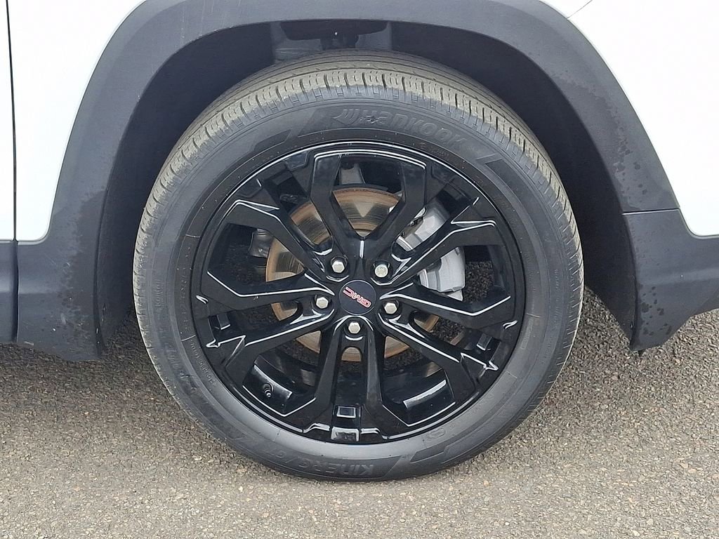 Certified 2022 GMC Terrain SLT w/ Infotainment Package II image 8