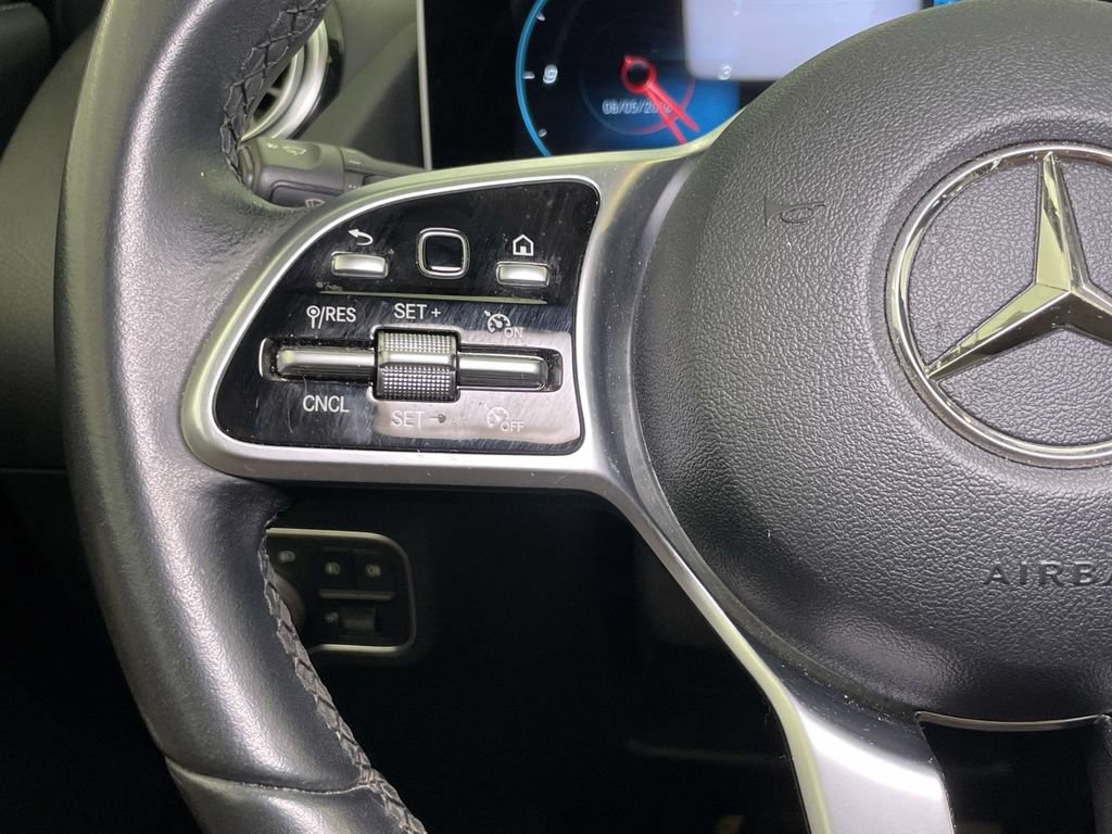 Used 2021 Mercedes-Benz GLA 250 4MATIC image 31