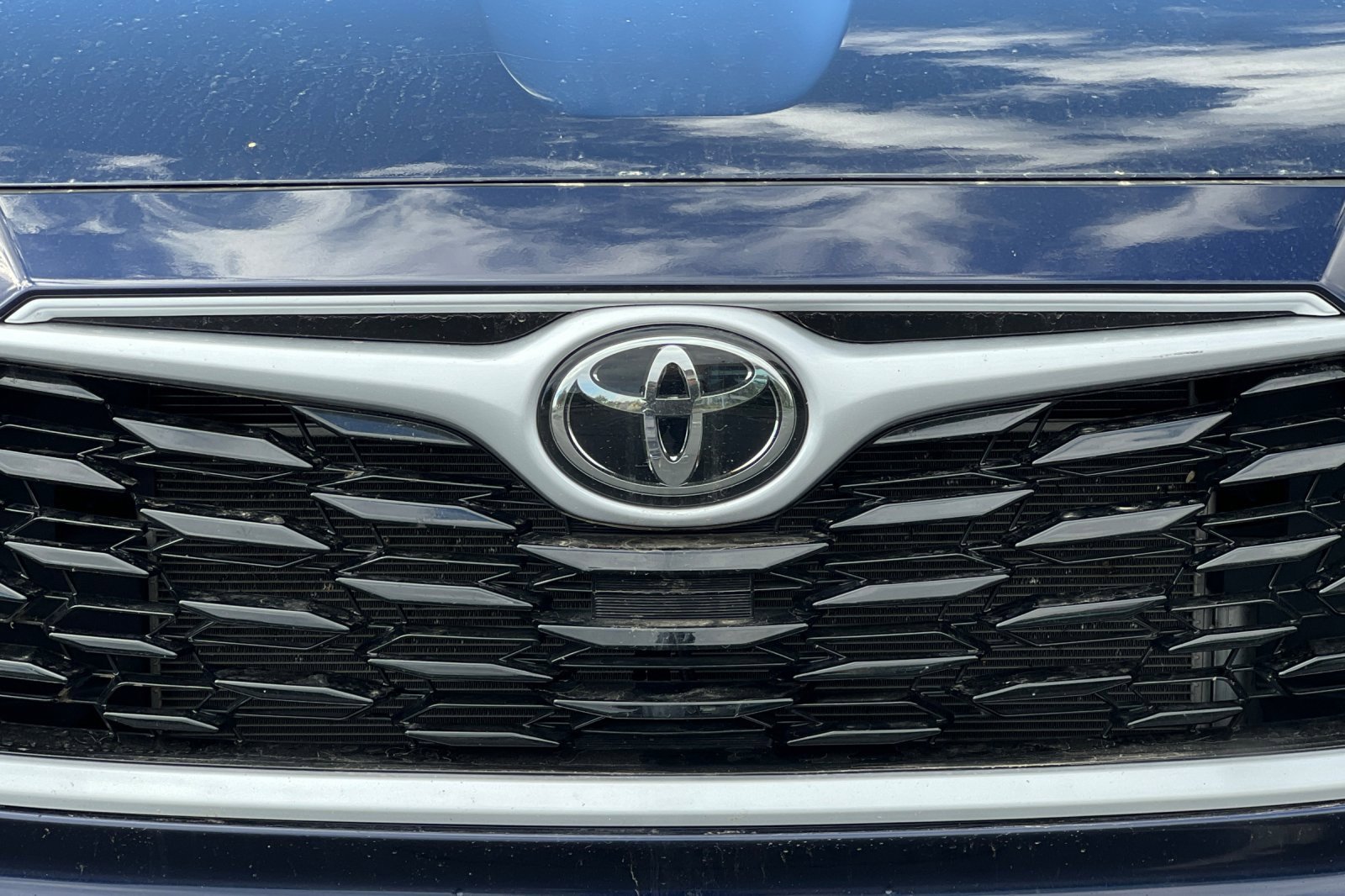 Used 2024 Toyota Highlander XLE image 46