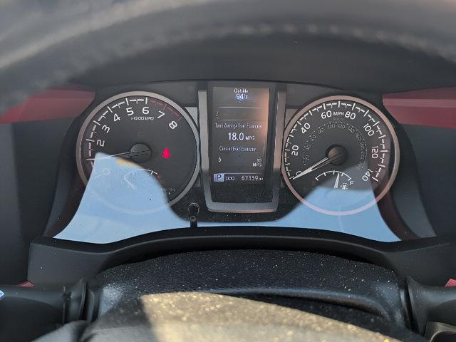 Used 2020 Toyota Tacoma TRD Off-Road w/ TRD Premium Off Road Package AWD/4WD image 11