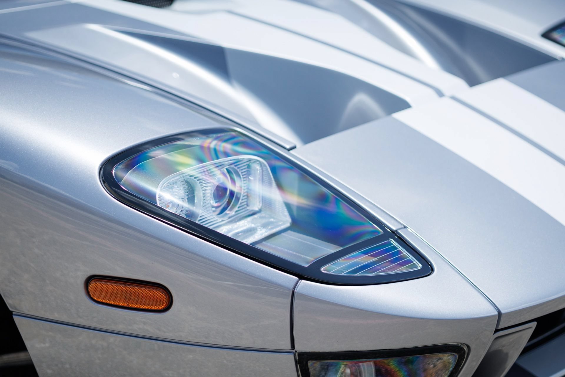 Used 2006 Ford GT RWD image 25