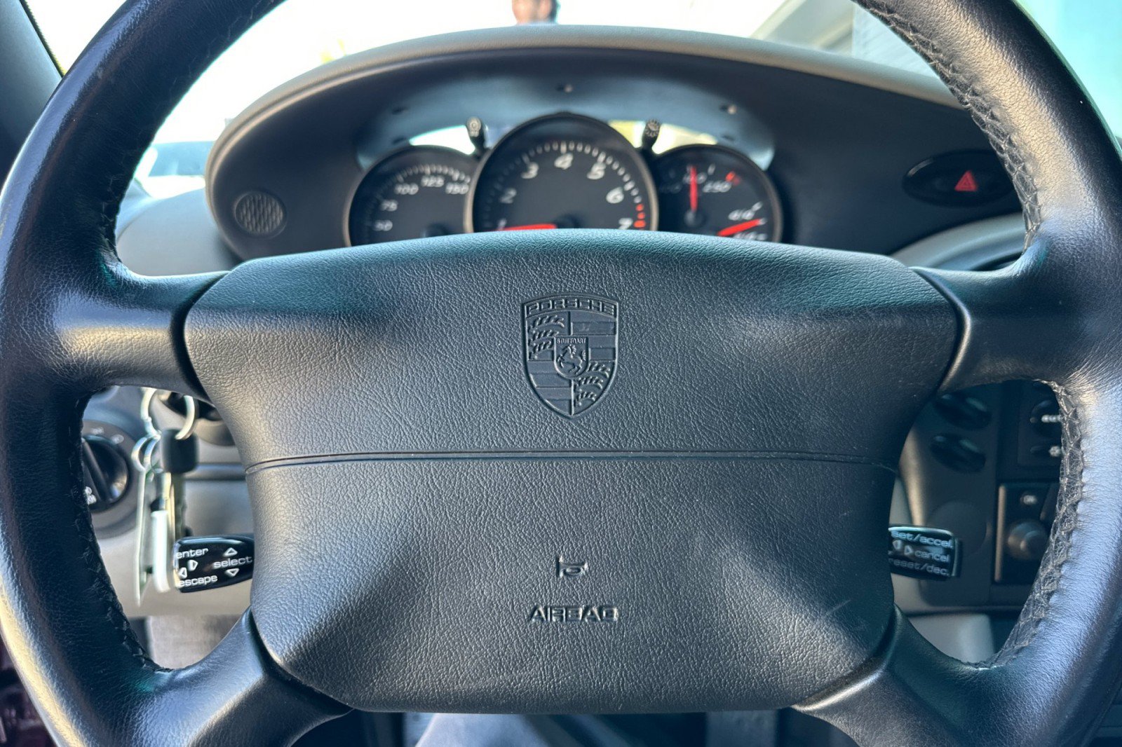 Used 1999 Porsche Boxster RWD image 18
