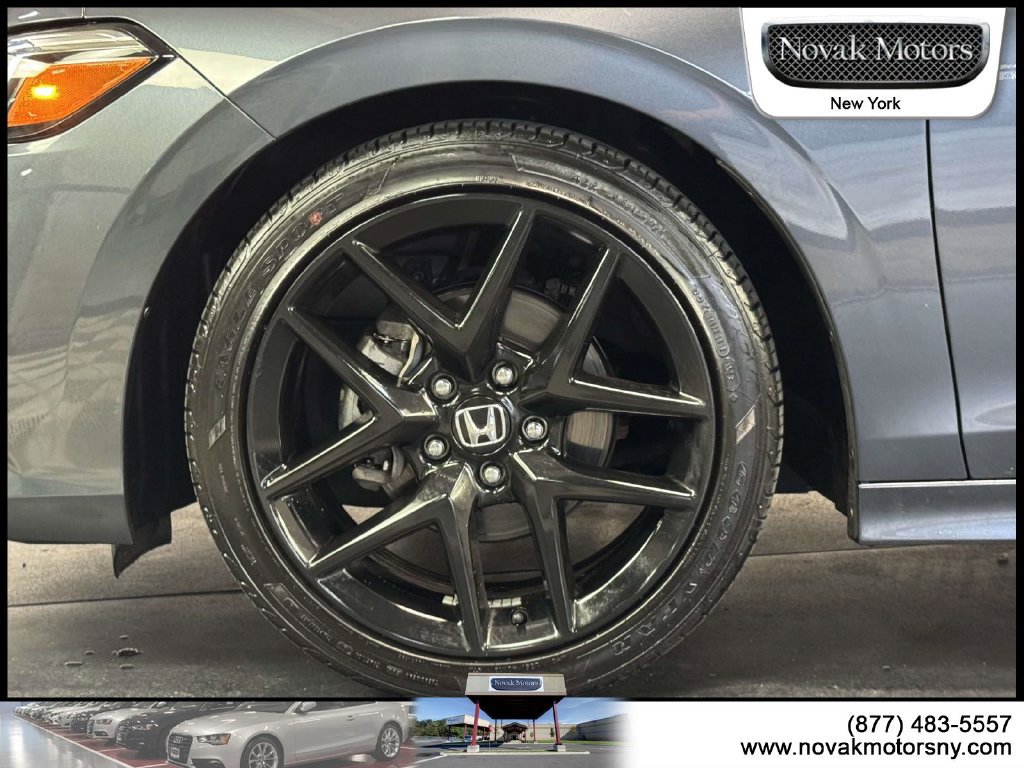 Used 2023 Honda Civic Sport image 9