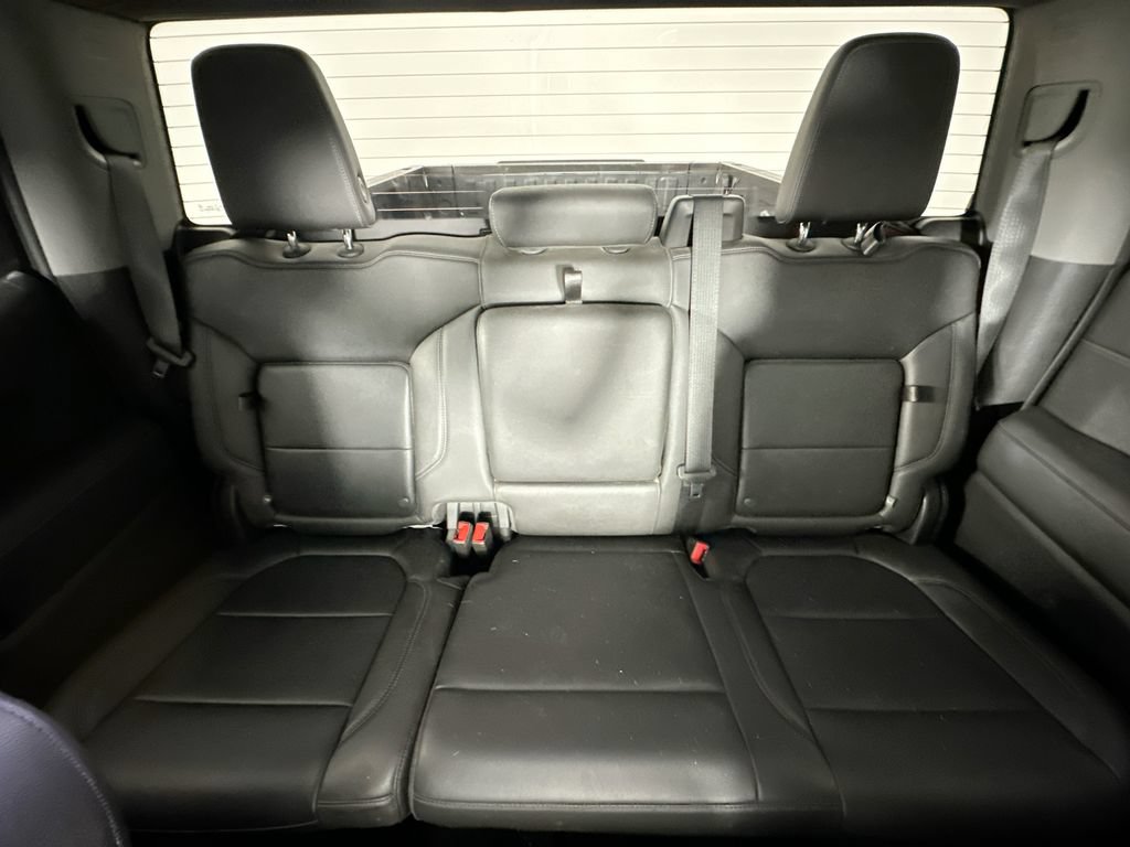 Used 2020 GMC Sierra 1500 SLT w/ X31 Off-Road Package AWD/4WD image 13