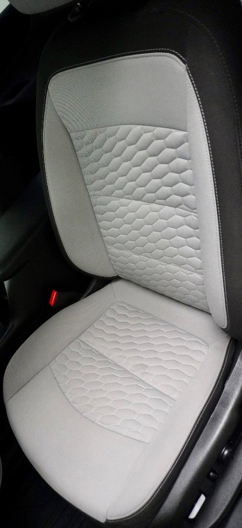 Used 2021 Chevrolet Equinox LT w/ LPO, Floor Liner Package image 4