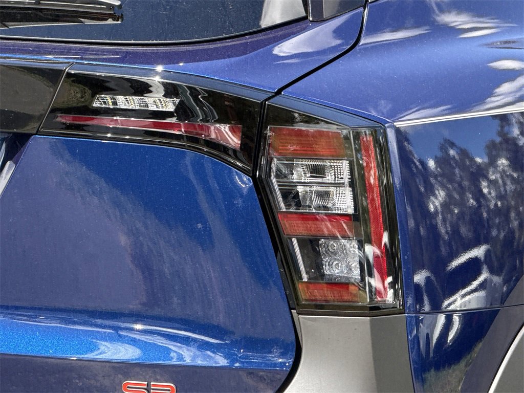 New 2026 Nissan Kicks SR image 14