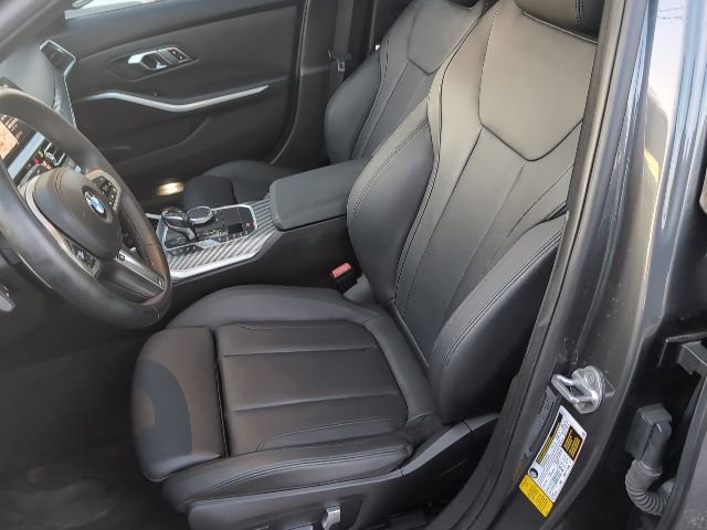 Used 2019 BMW 330i 330i w/ M Sport Package image 9