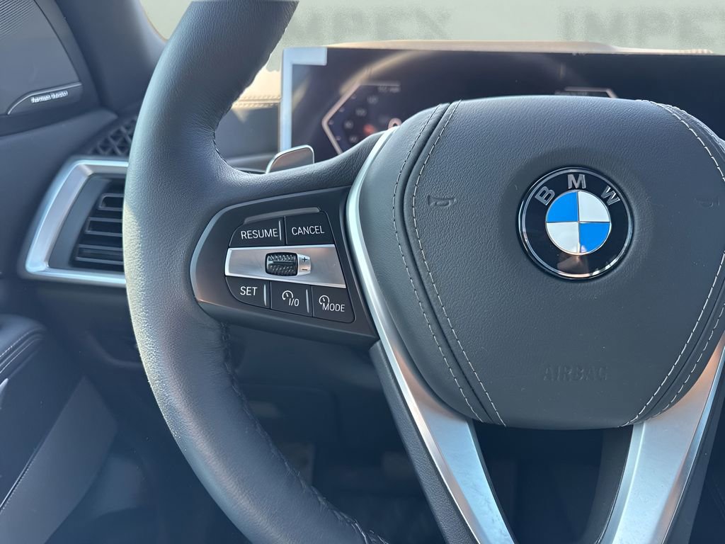 Used 2026 BMW X5 xDrive40i AWD/4WD image 16