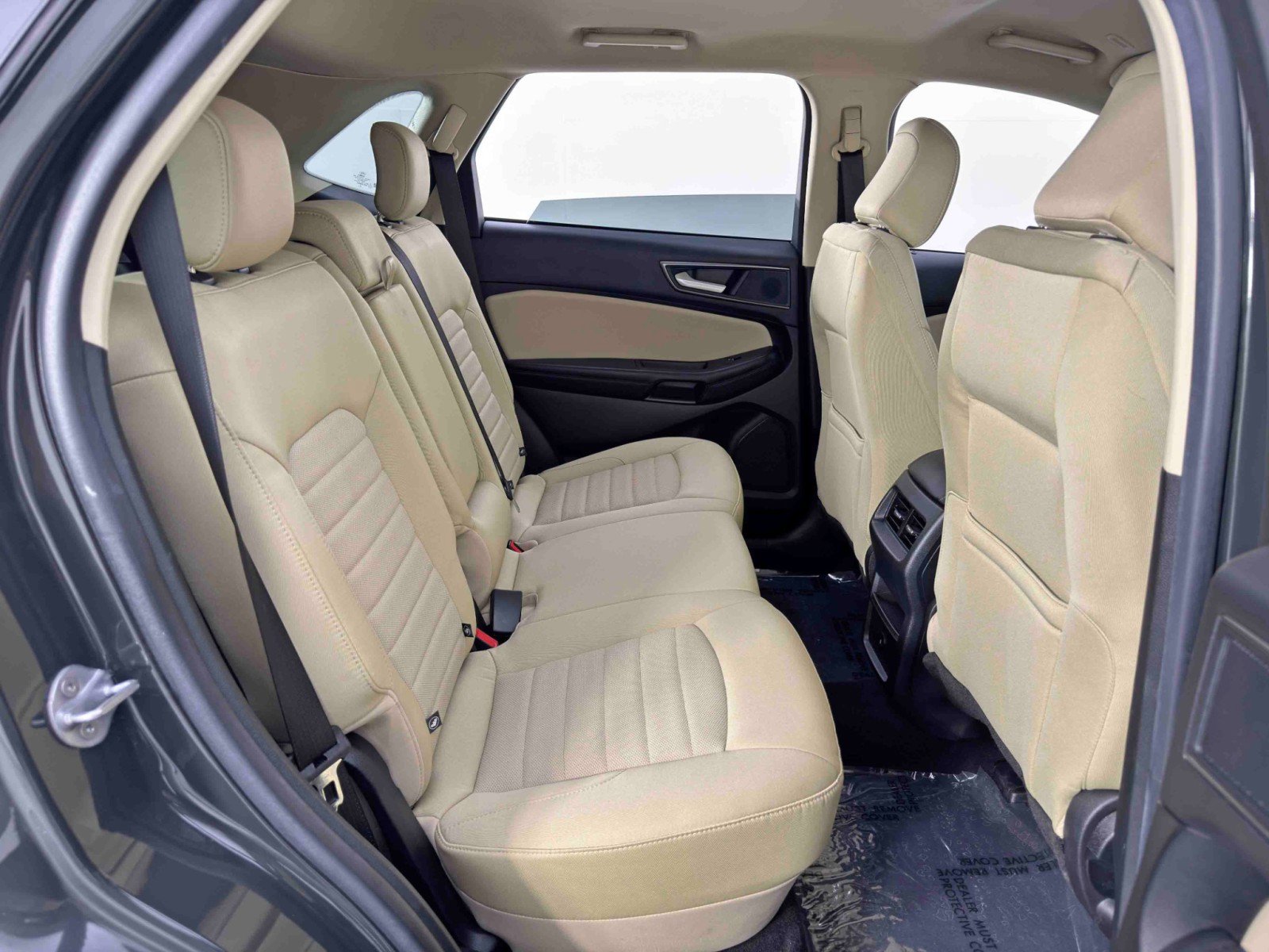 Used 2023 Ford Edge SE image 34