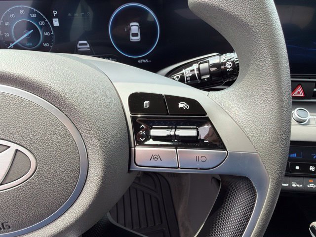 Used 2024 Hyundai Elantra SEL FWD image 14