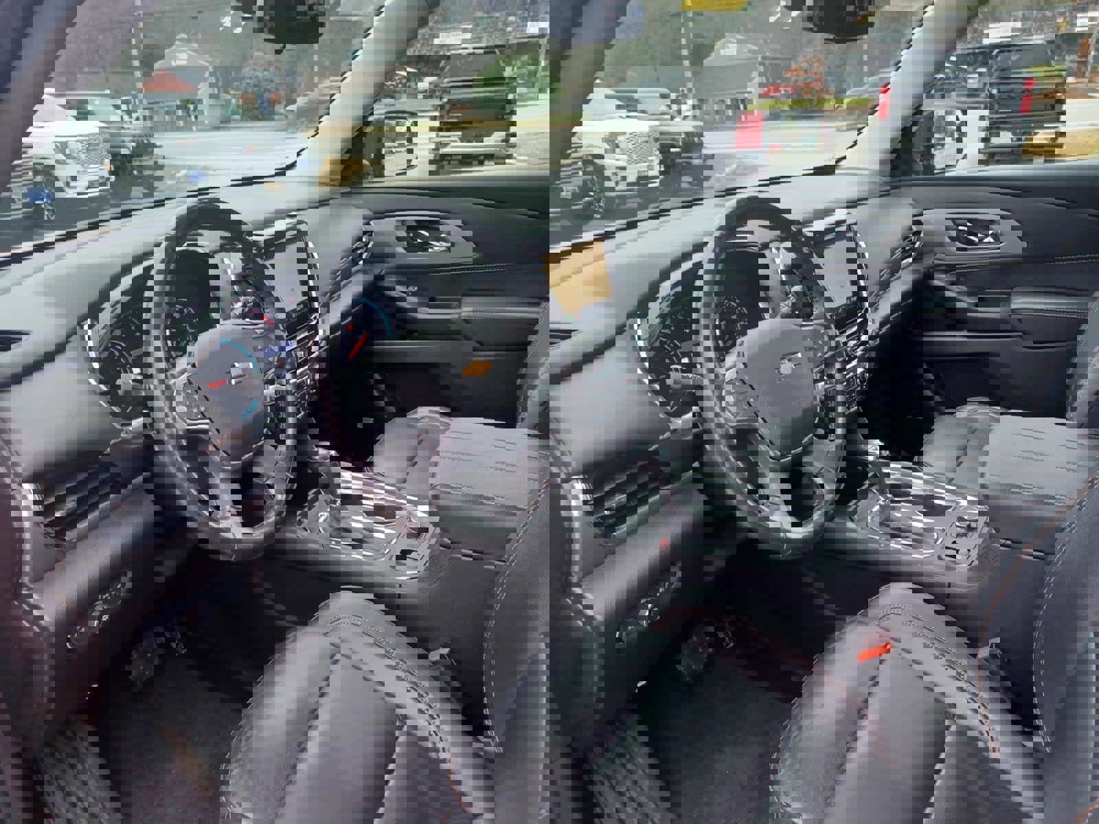 Used 2020 Chevrolet Traverse LT w/ LT Premium Package image 8