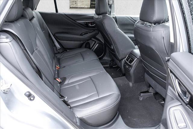 Used 2025 Subaru Outback Touring XT AWD/4WD image 24