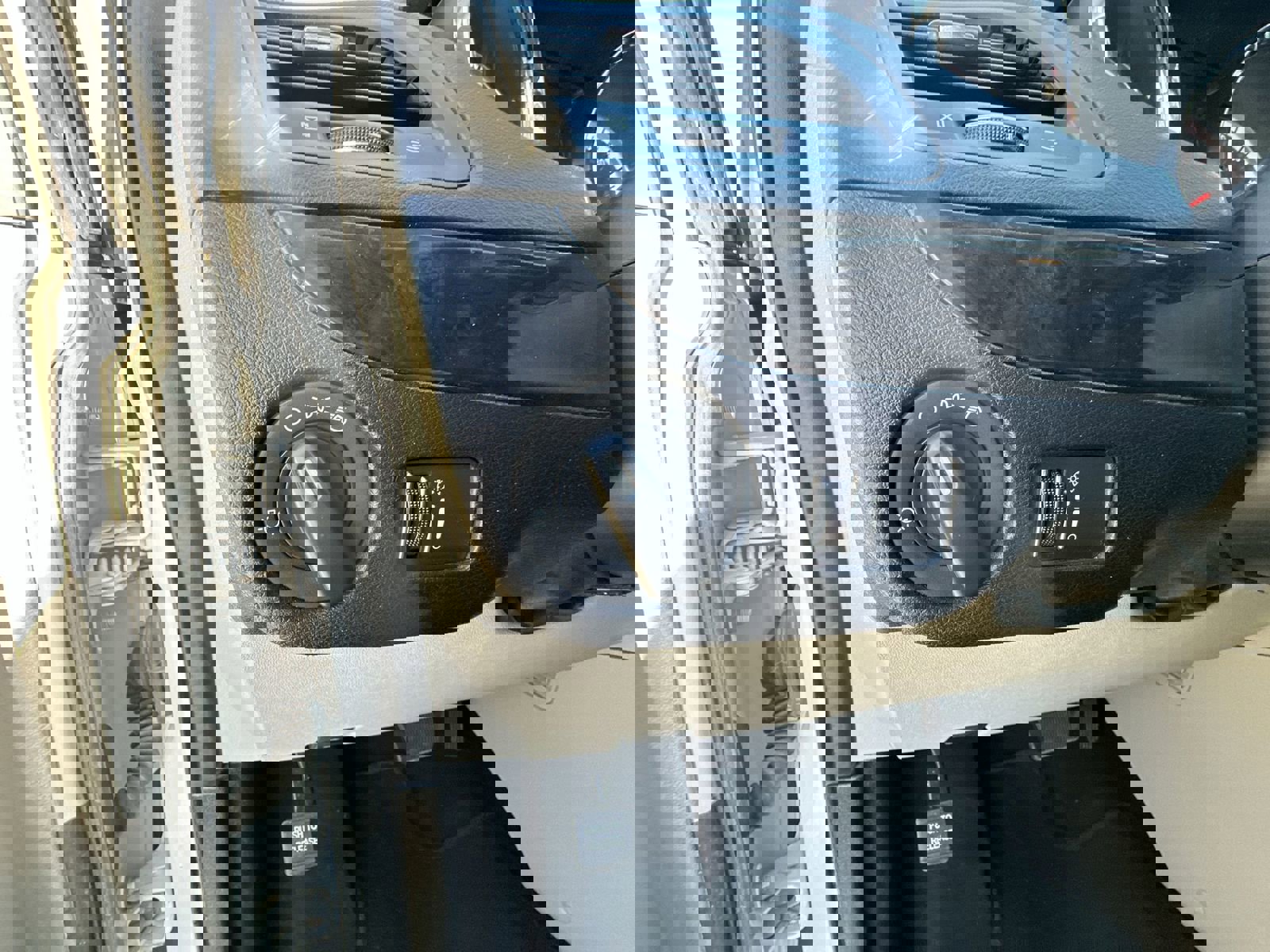 Used 2018 Dodge Grand Caravan SE w/ UConnect Hands-Free Group FWD image 16