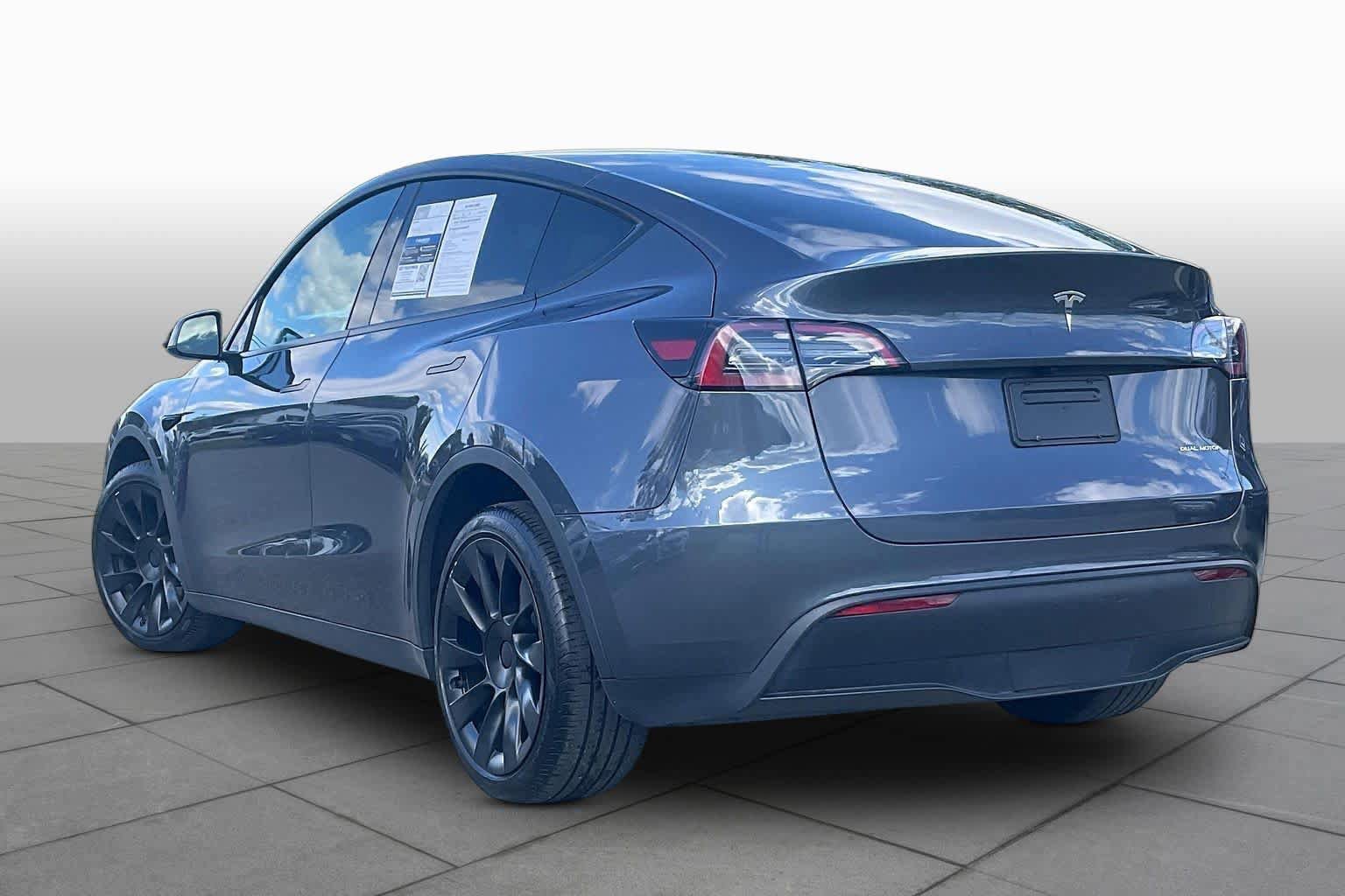 Used 2023 Tesla Model Y Long Range AWD/4WD image 11