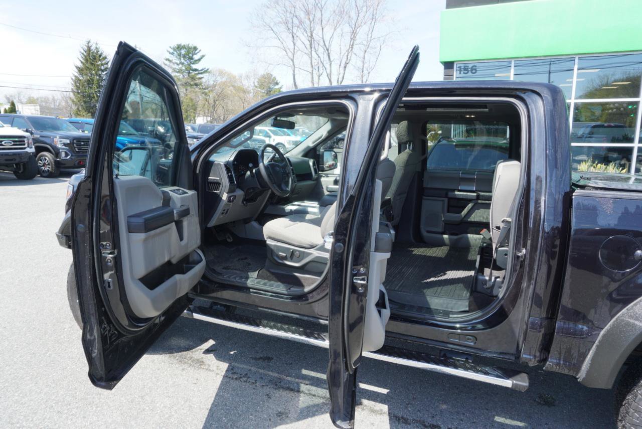 Used 2020 Ford F150 XLT w/ Equipment Group 302A Luxury AWD/4WD image 11
