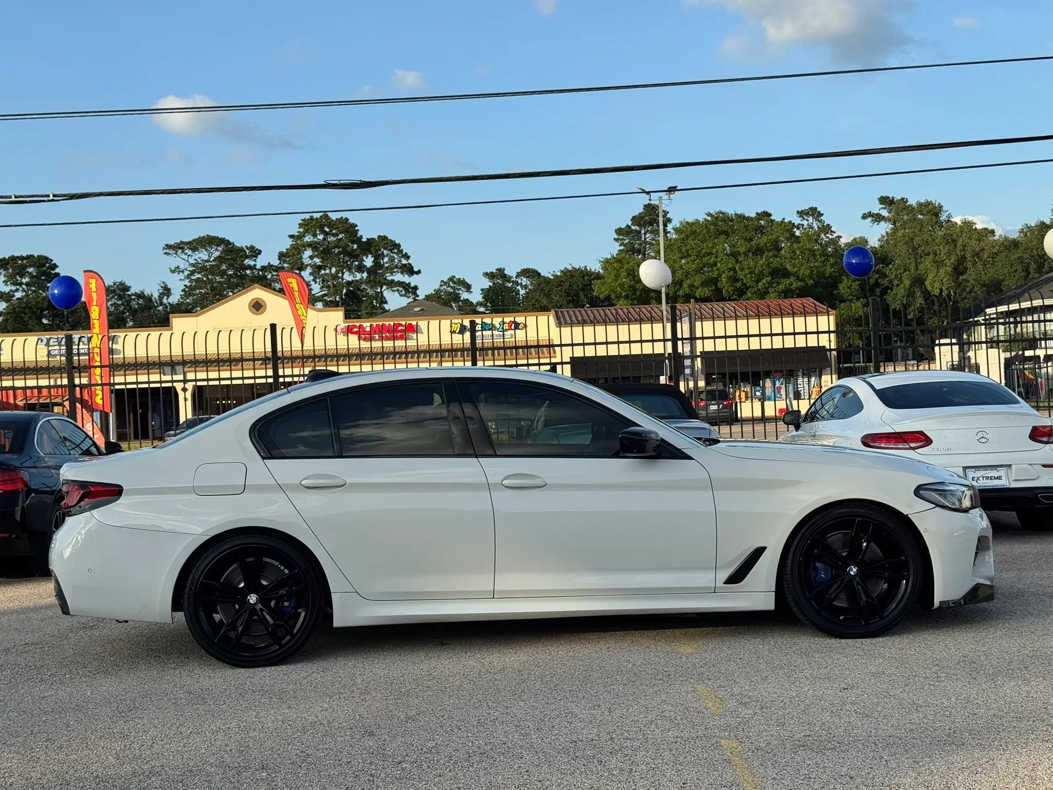 Used 2021 BMW M550i xDrive w/ Executive Package AWD/4WD image 11