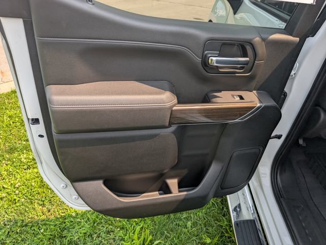 Used 2022 Chevrolet Silverado 1500 RST w/ Z71 Off-Road Package AWD/4WD image 11