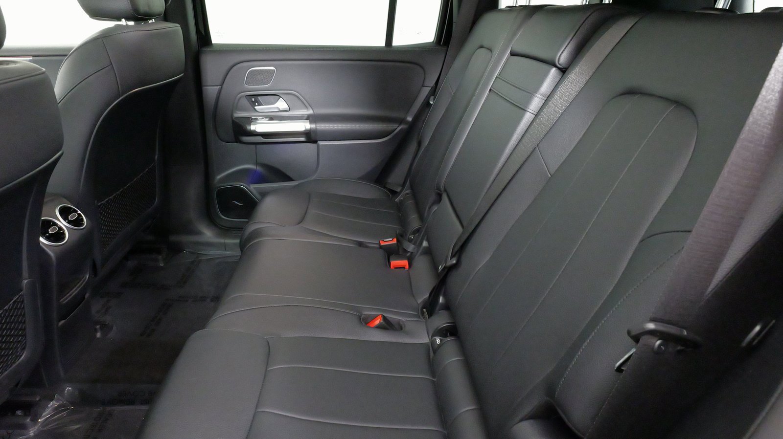 Used 2022 Mercedes-Benz EQB 300 4MATIC image 38