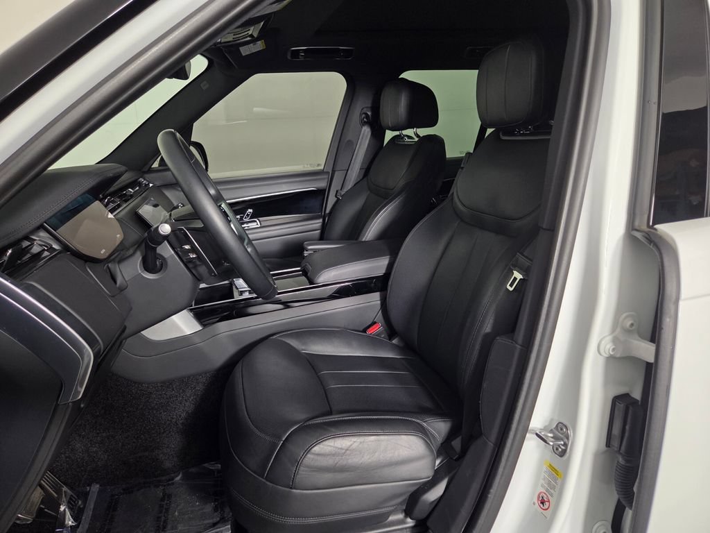 Used 2024 Land Rover Range Rover SE AWD/4WD image 10