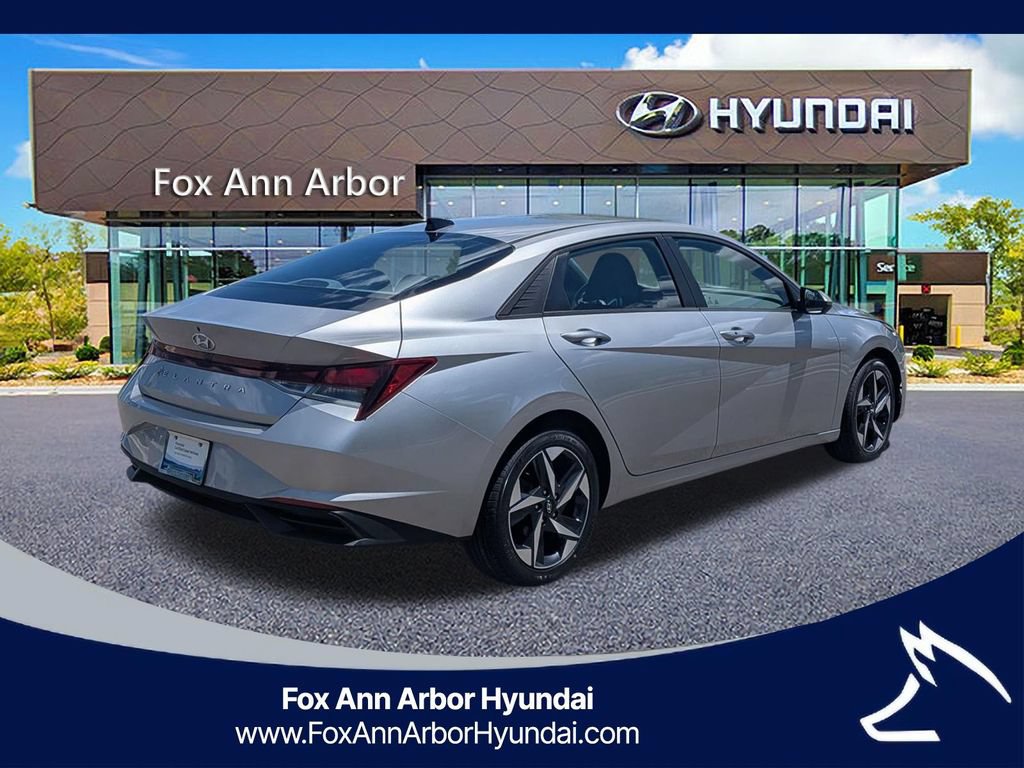 Certified 2023 Hyundai Elantra SEL w/ Convenience Package FWD image 5