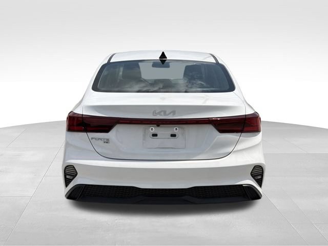 Used 2024 Kia Forte LX FWD image 5