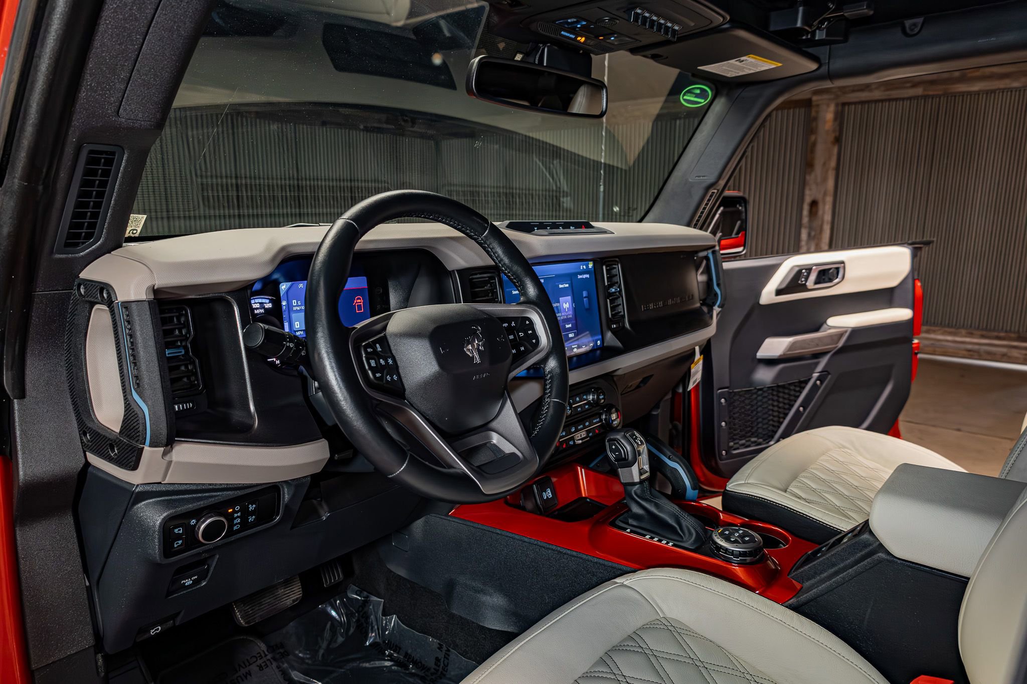 Used 2023 Ford Bronco Wildtrak AWD/4WD image 13