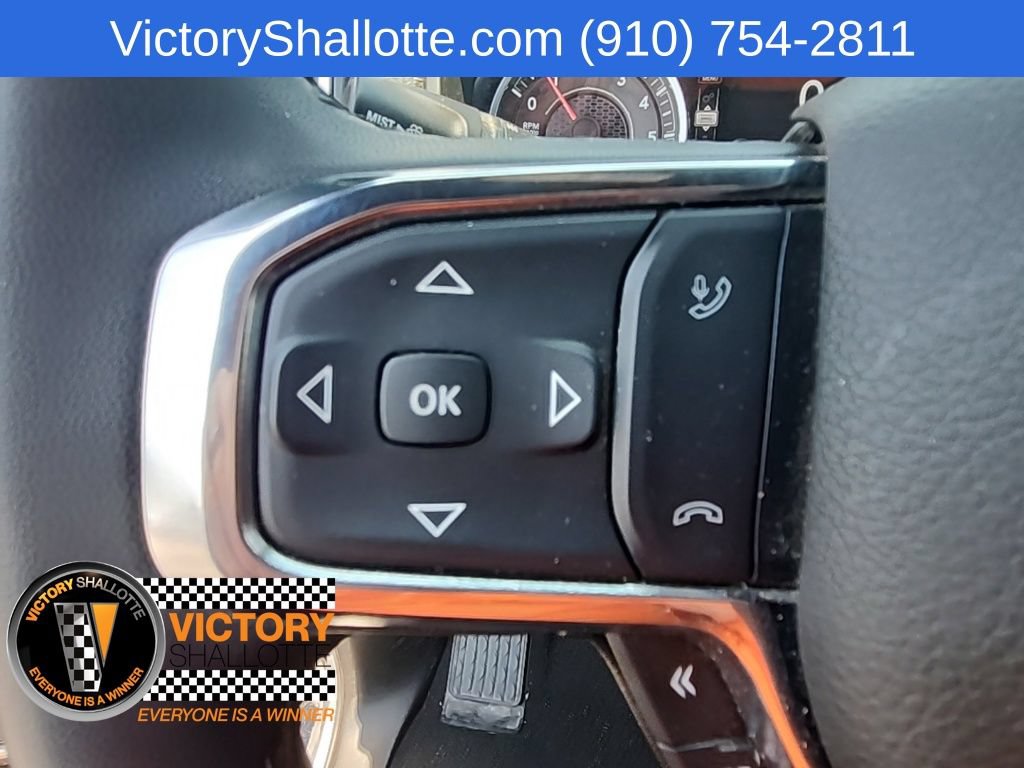 Used 2025 RAM 1500 Laramie AWD/4WD image 13