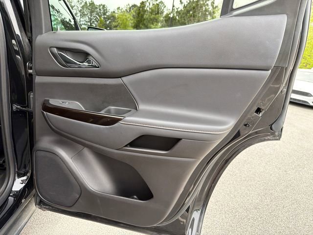 Used 2023 GMC Acadia AT4 w/ Technology Package image 16