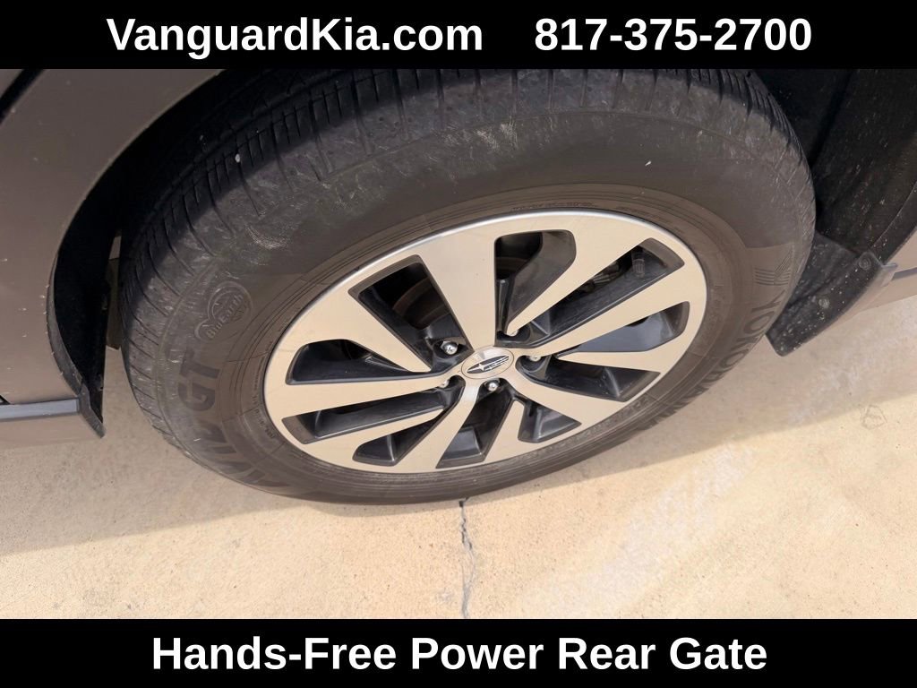 Used 2024 Subaru Outback Premium AWD/4WD image 9