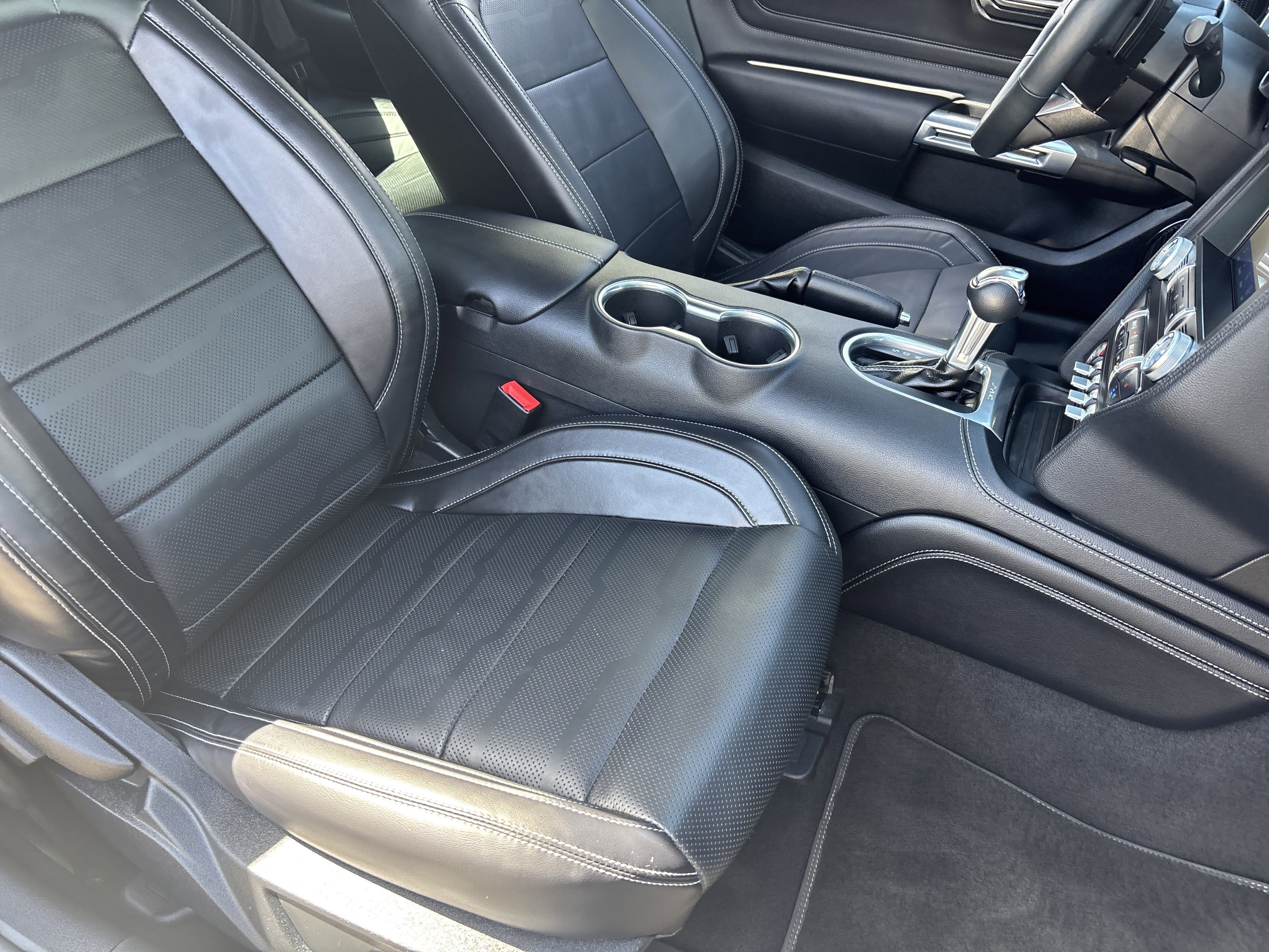Used 2021 Ford Mustang GT Premium w/ Equipment Group 401A RWD image 8