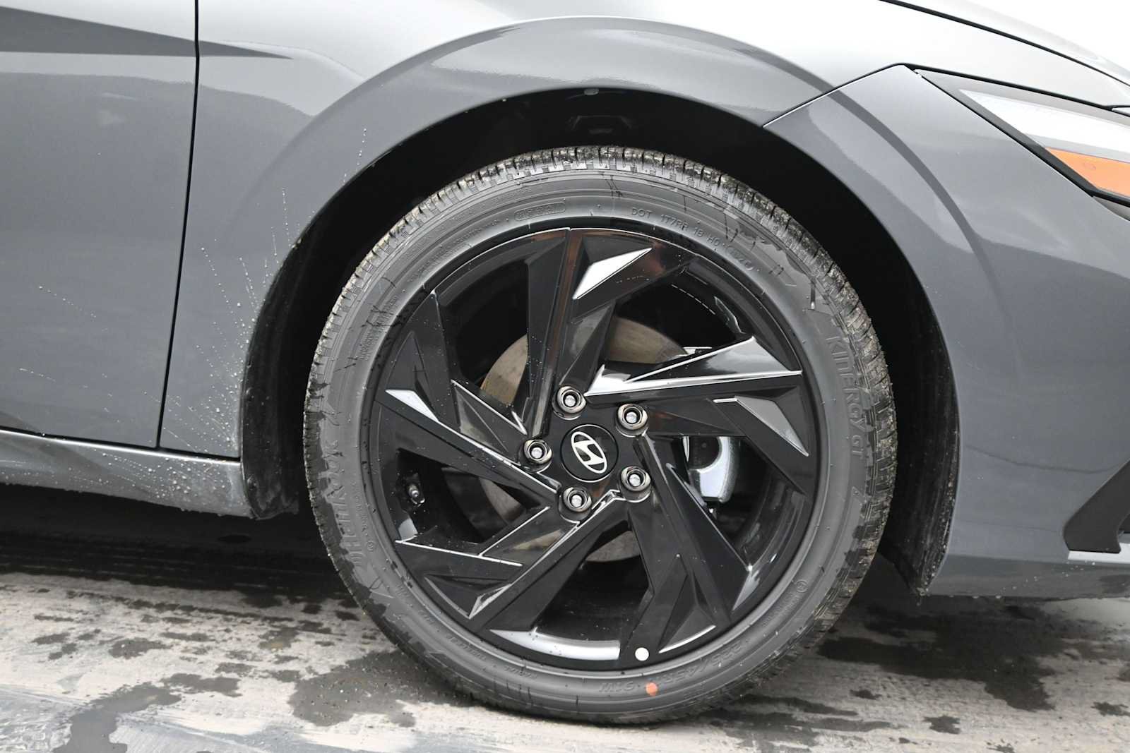 New 2026 Hyundai Elantra SEL Sport FWD image 10