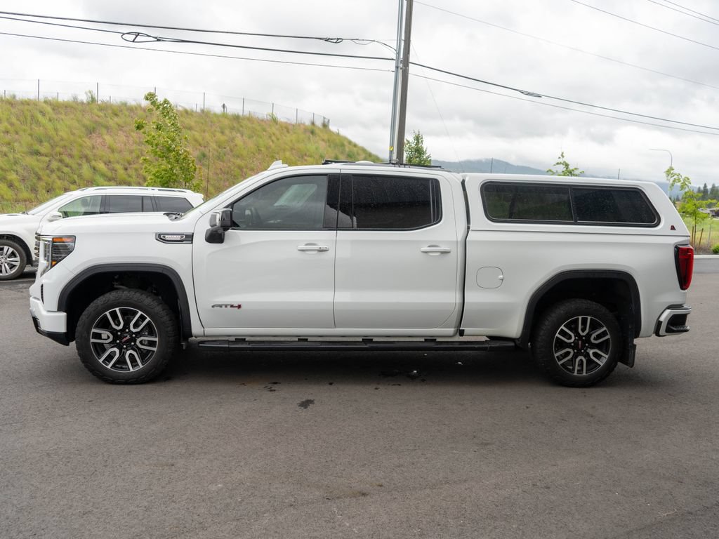 Used 2023 GMC Sierra 1500 AT4 w/ AT4 Preferred Package AWD/4WD image 4