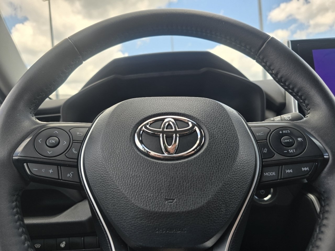 Certified 2023 Toyota RAV4 XLE w/ XLE Grade Weather Package AWD/4WD image 25