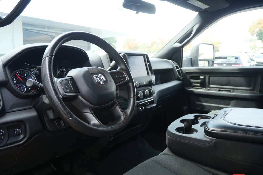 Used 2023 RAM 3500 Tradesman image 10